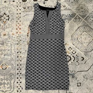 Ann Taylor black and white shift dress, MP
